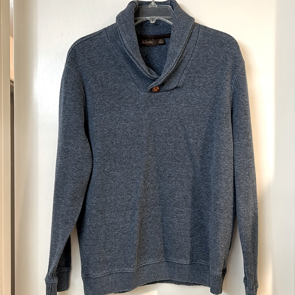 Tasso Elba grey cotton sweater, shawl collar with leather button, size M